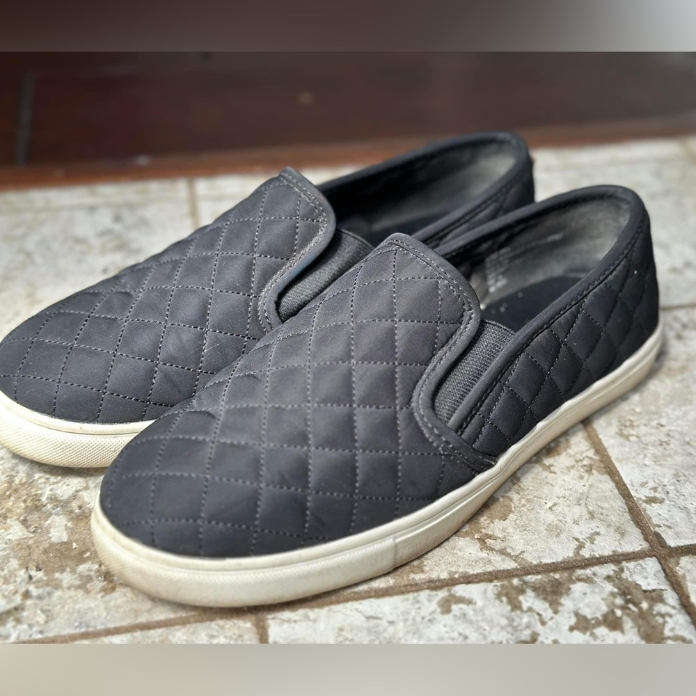 Women’s shoes